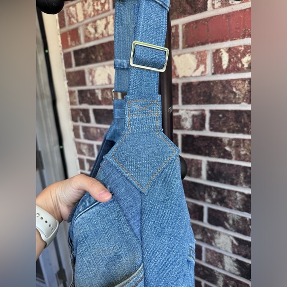 Handmade Triangle Shoulder bag Upcycled Vintage Denim Laidback Jeans Purse - Picture 7 of 10